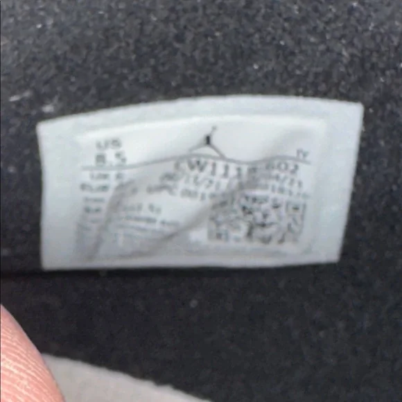 Nike Air Jordan OG "Barely Rose" sneakers - Picture 7 of 8